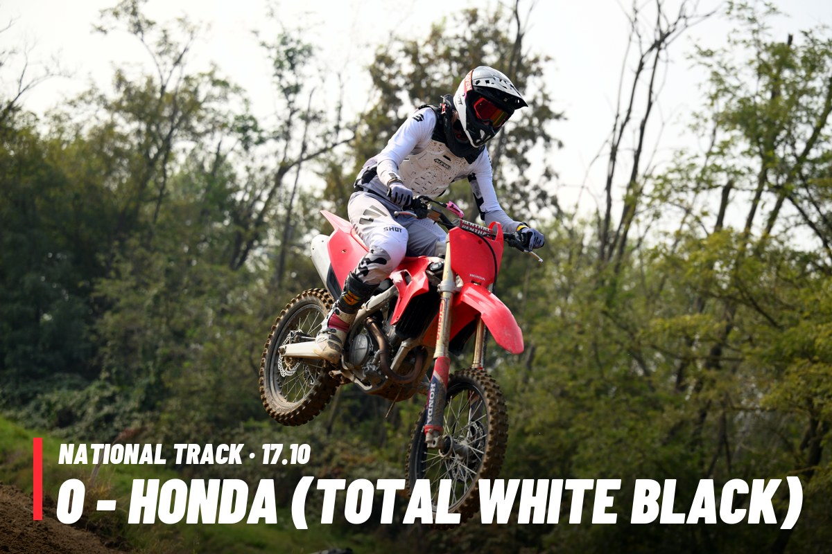 0 - HONDA (total white black) · 0 PACCHETTO – tutte le tue foto del 17/10