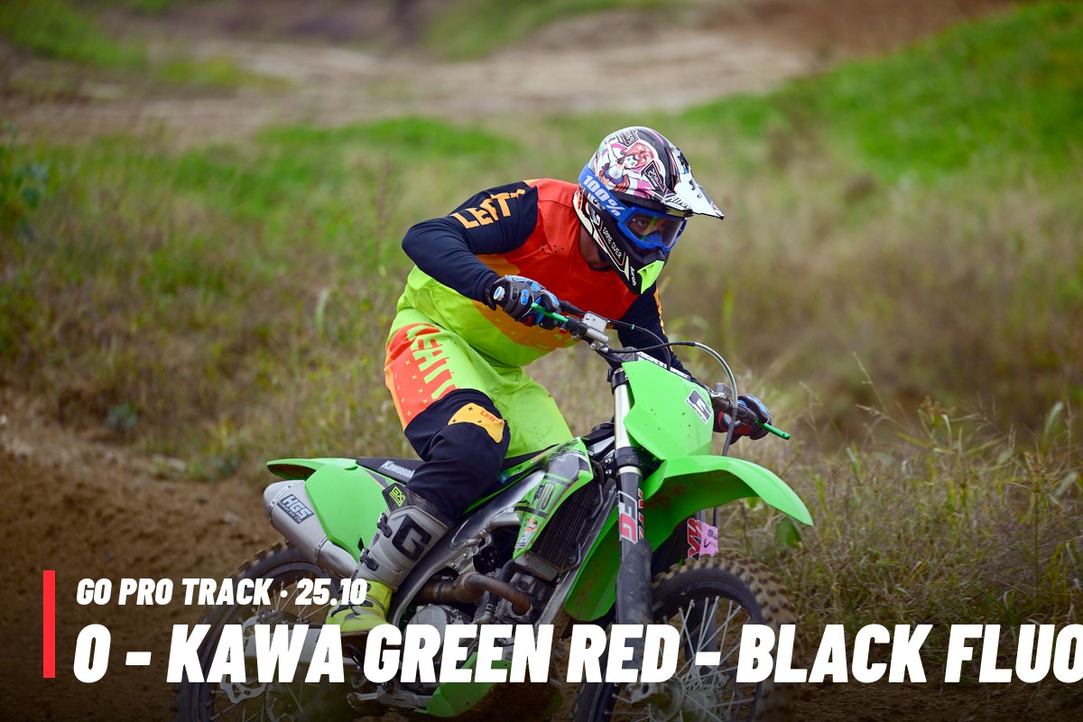 0 - KAWA GREEN RED - BLACK FLUO YELLOW SUITE (WHITE BLACK HELMET) · 0 PACCHETTO – tutte le tue foto del 25/10