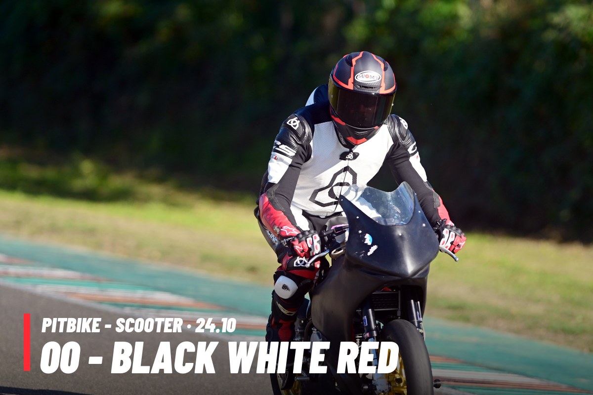 PITBIKE - SCOOTER 00 - Black White Red · 0 PACCHETTO – tutte le tue foto del 24/10