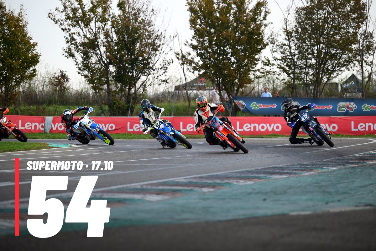 SUPERMOTO 54 · 0 PACCHETTO – tutte le tue foto del 17/10