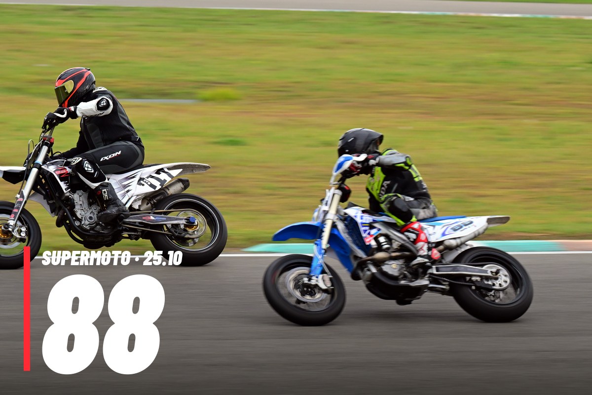 SUPERMOTO 88 · 0 PACCHETTO – tutte le tue foto del 25/10