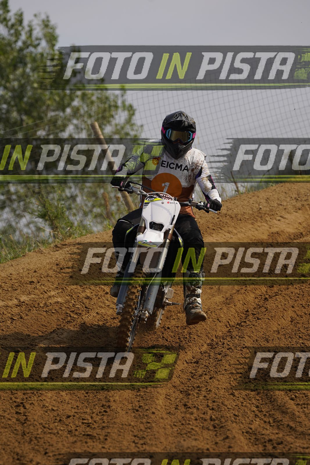 EICMA 19-09 10:00-11:00 · DOR05871