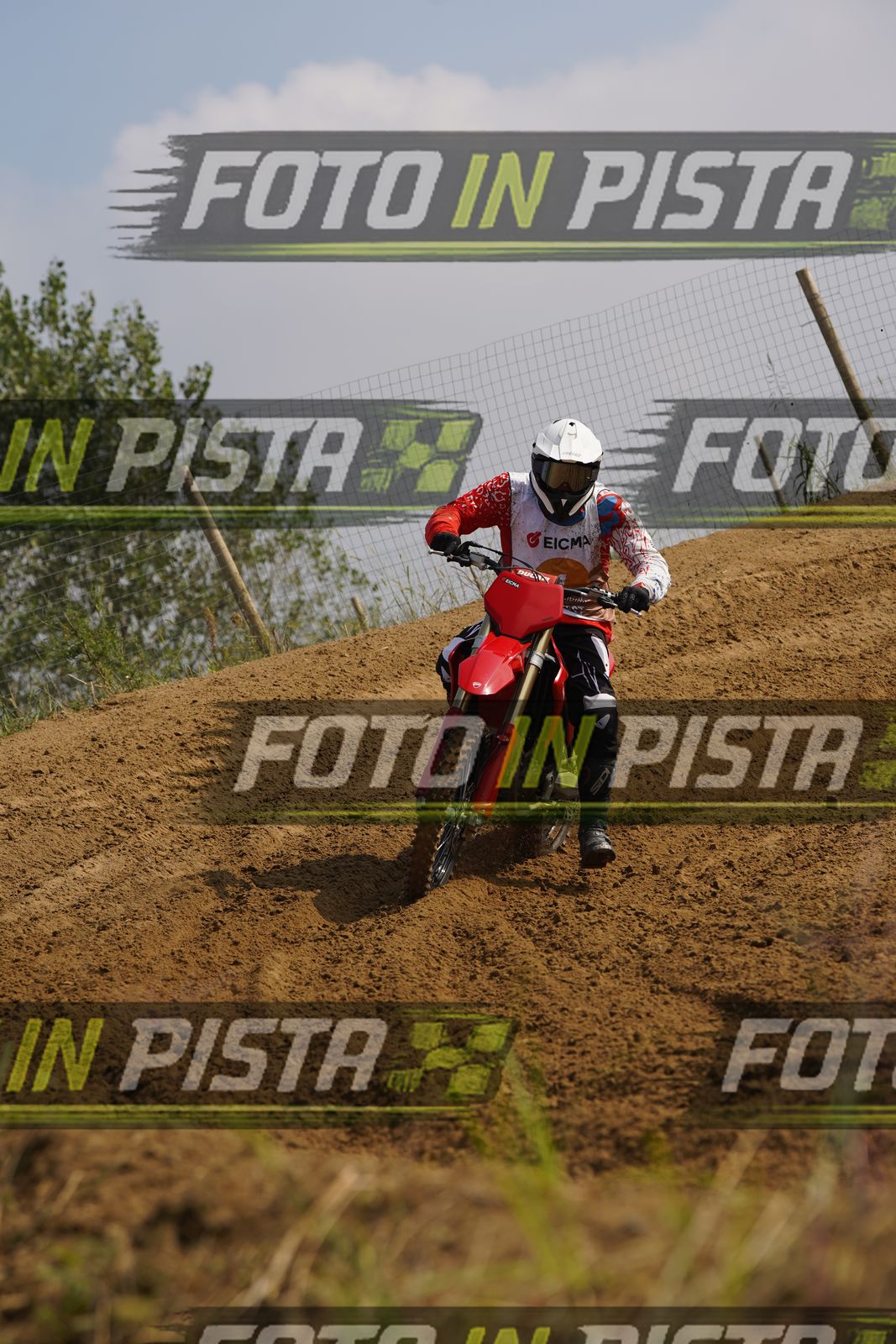 EICMA 19-09 10:00-11:00 · DOR05915