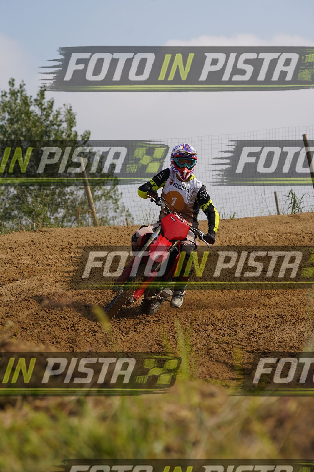EICMA 19-09 10:00-11:00 · DOR05950