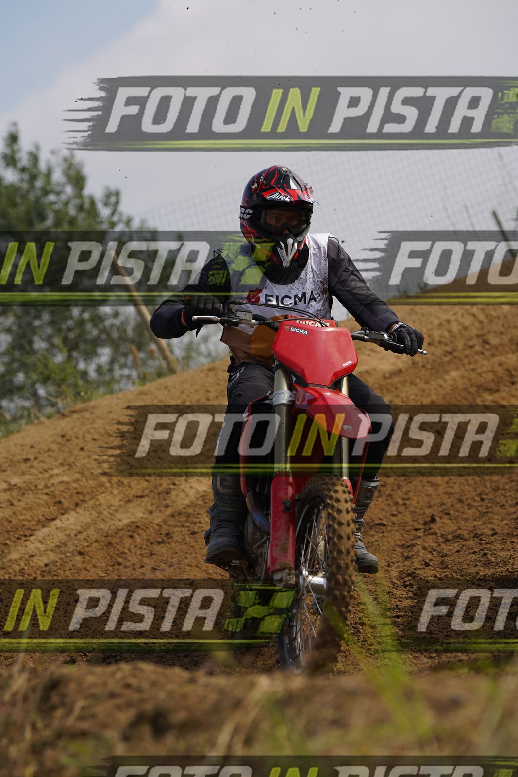 EICMA 19-09 10:00-11:00 · DOR05980