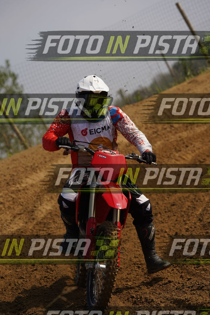 EICMA 19-09 10:00-11:00 · DOR06047