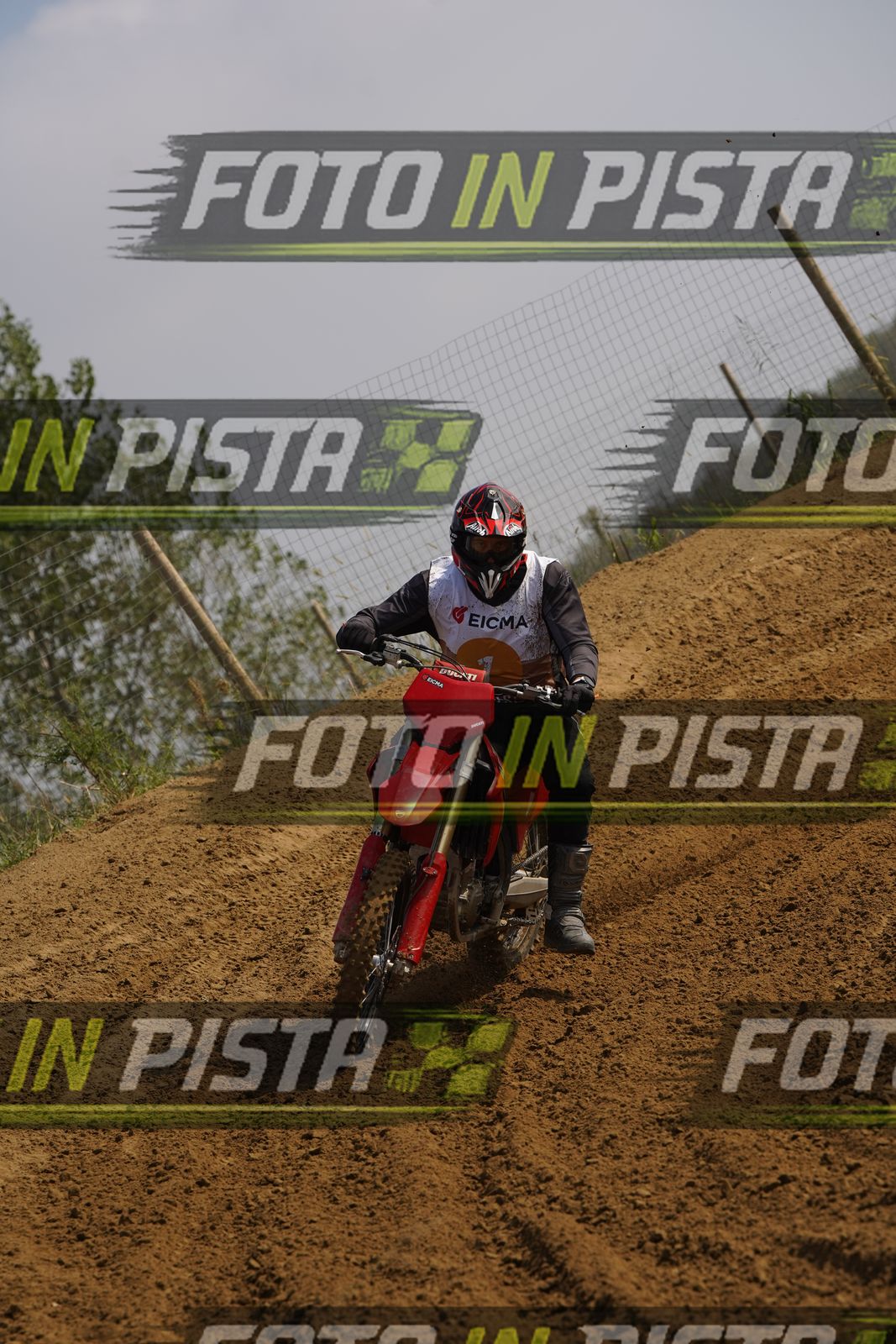 EICMA 19-09 10:00-11:00 · DOR06049