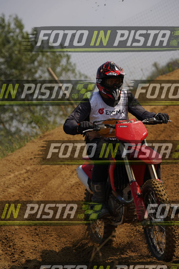 EICMA 19-09 10:00-11:00 · DOR06054