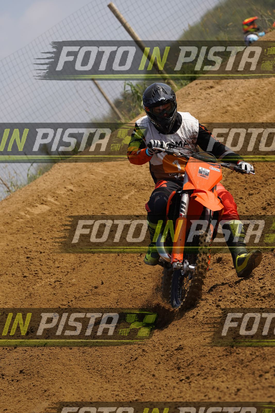 EICMA 19-09 11:00-12:00 · DOR07464