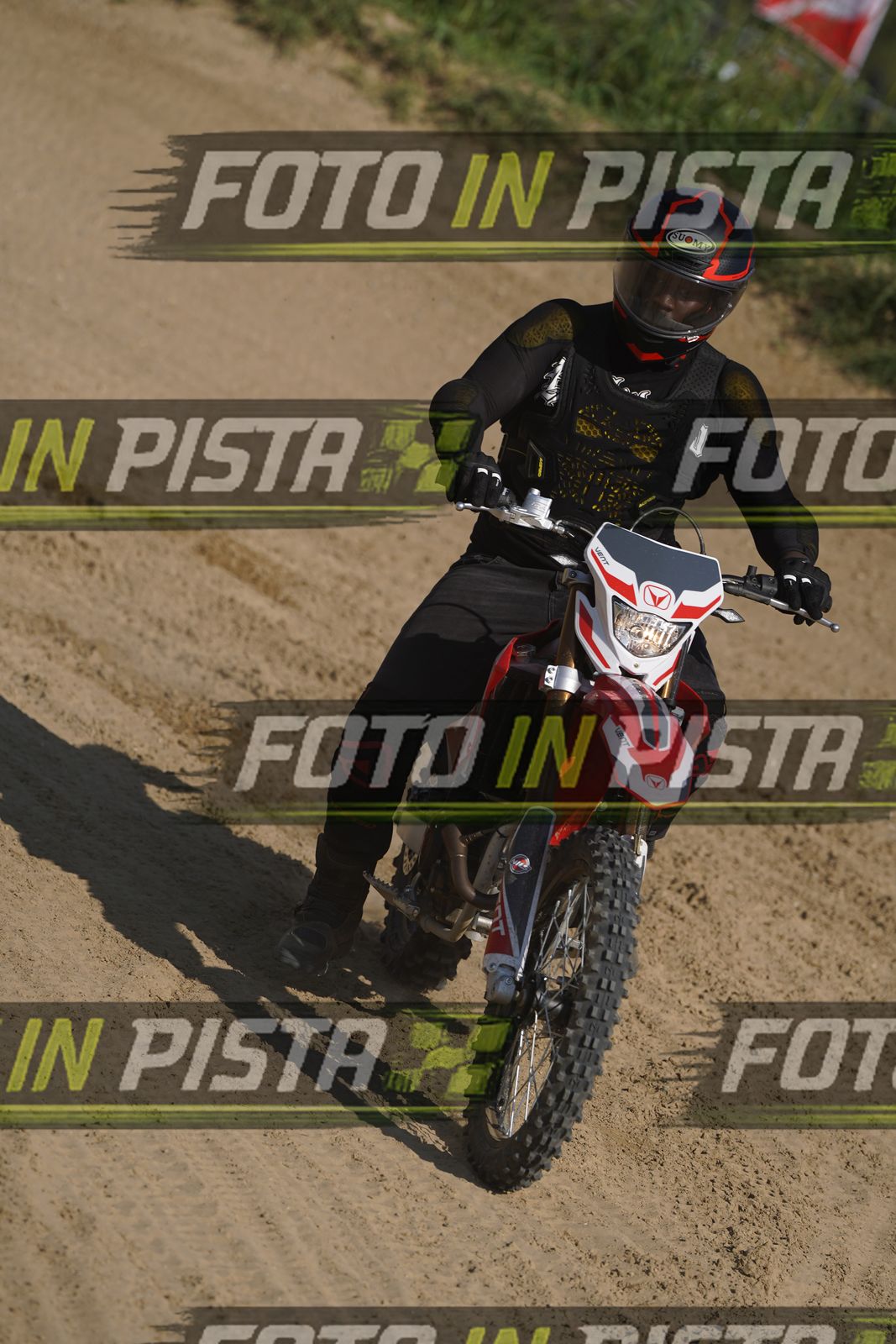 EICMA 19-09 15:00-16:00 · DOS00022