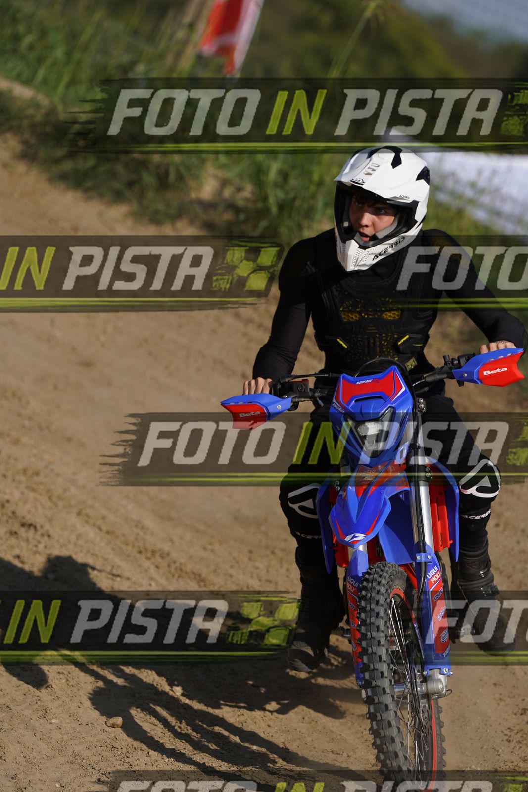 EICMA 19-09 15:00-16:00 · DOS00027