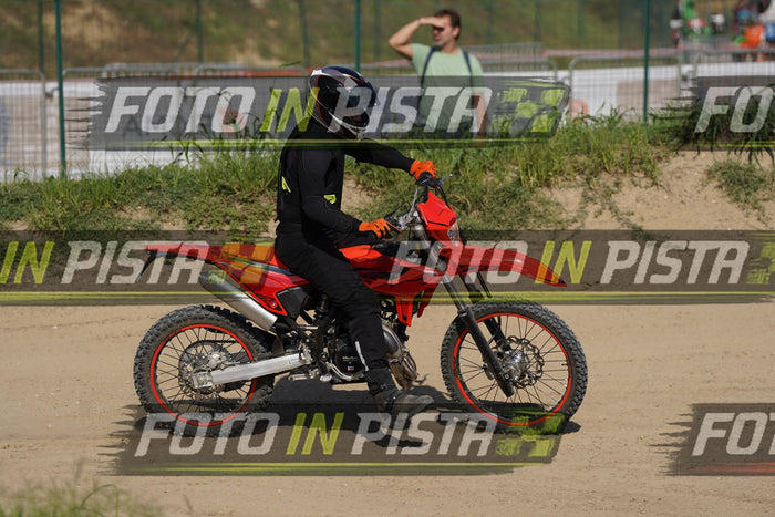 EICMA 19-09 15:00-16:00 · DOS00030
