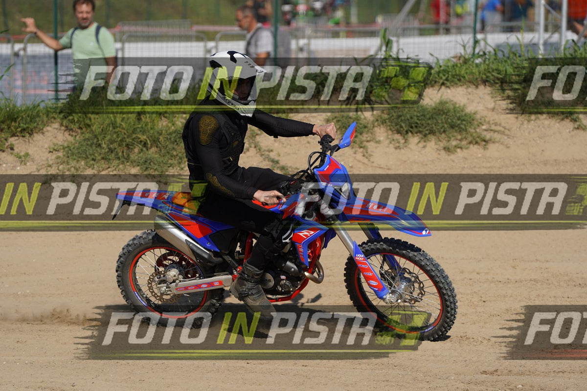 EICMA 19-09 15:00-16:00 · DOS00045