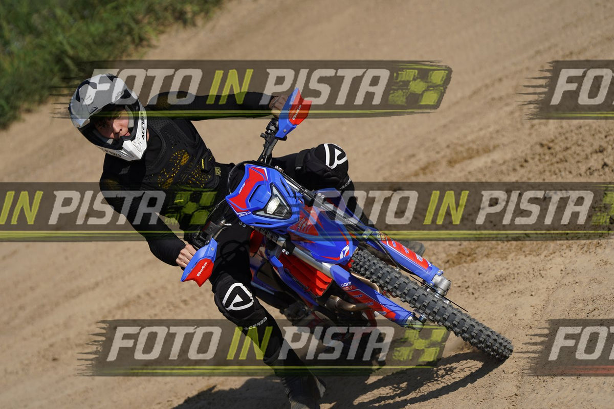 EICMA 19-09 15:00-16:00 · DOS00049