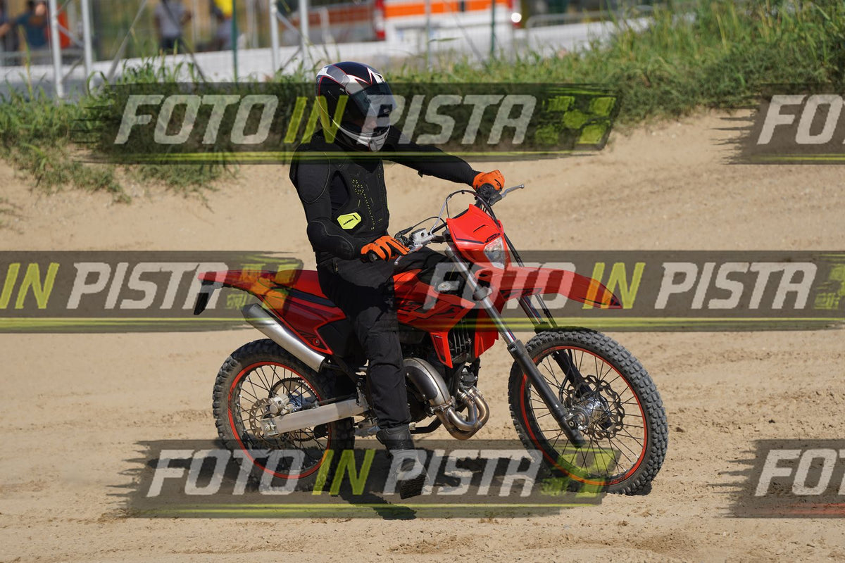 EICMA 19-09 15:00-16:00 · DOS00050