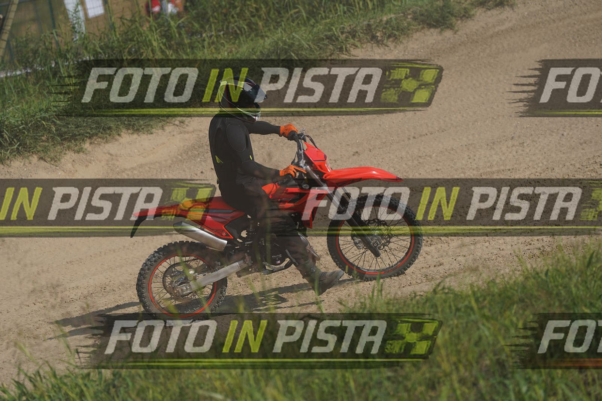 EICMA 19-09 15:00-16:00 · DOS00075