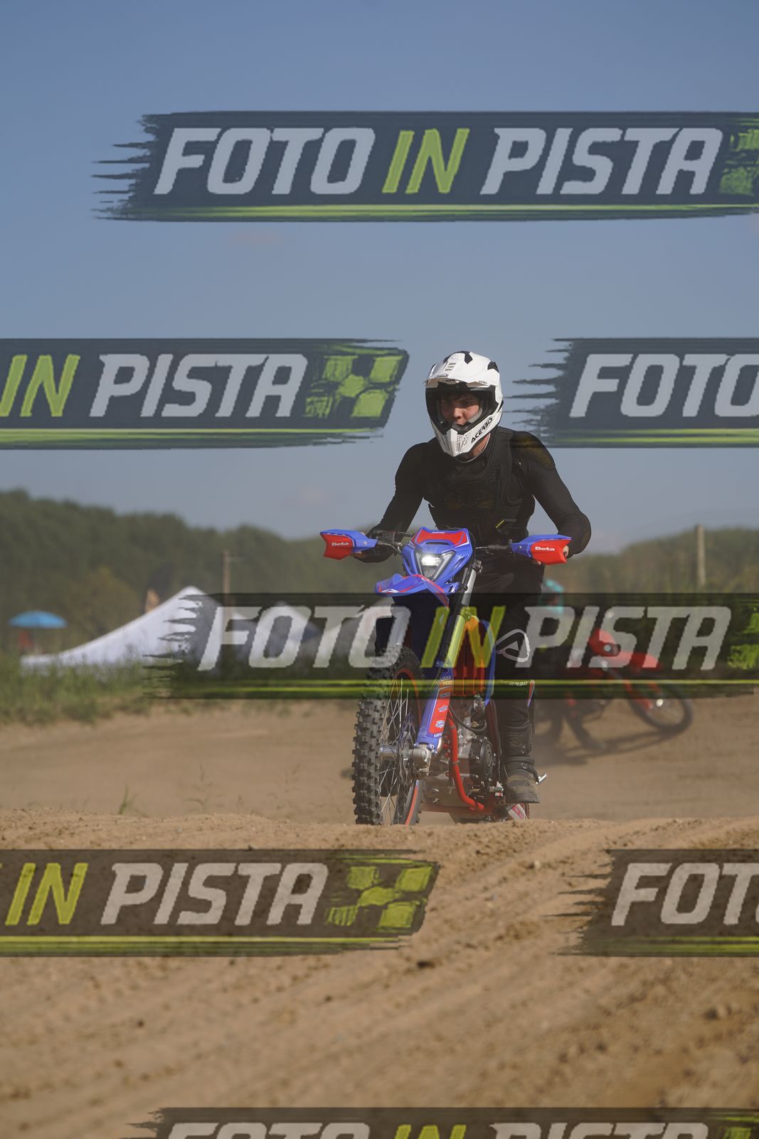 EICMA 19-09 15:00-16:00 · DOS00094