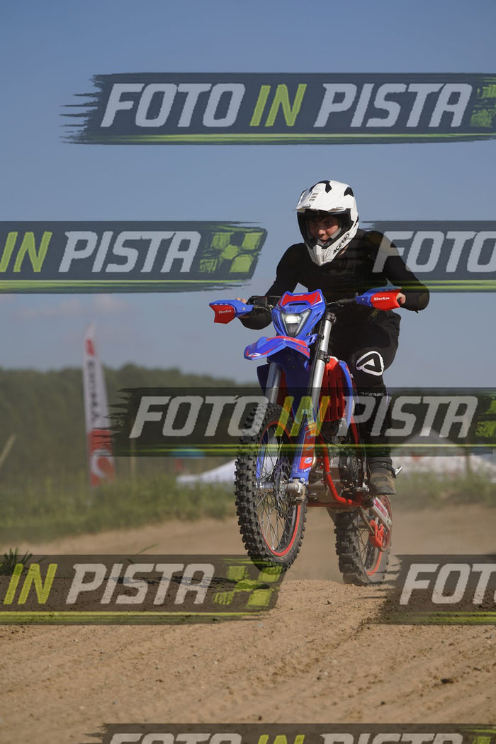EICMA 19-09 15:00-16:00 · DOS00096