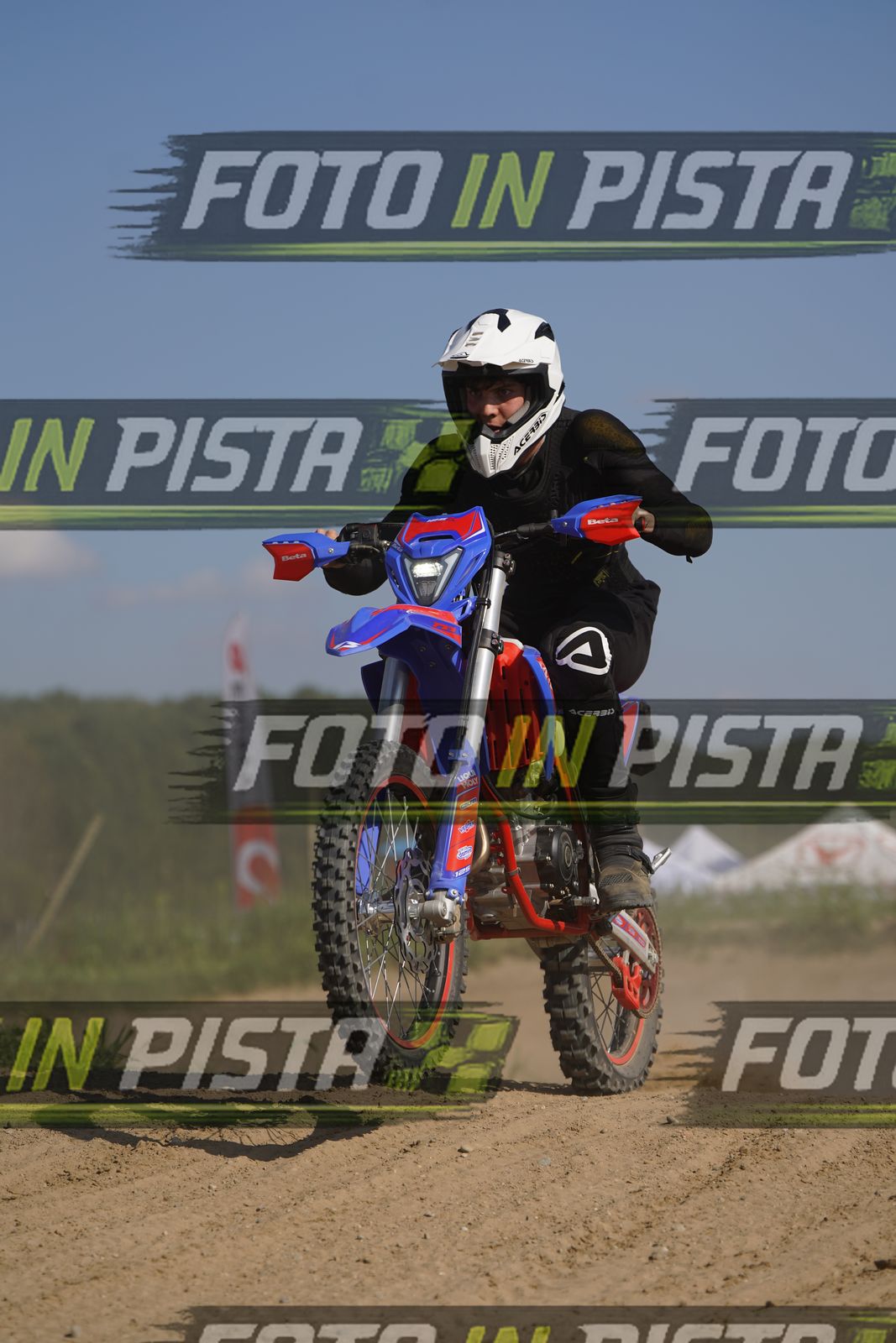 EICMA 19-09 15:00-16:00 · DOS00097