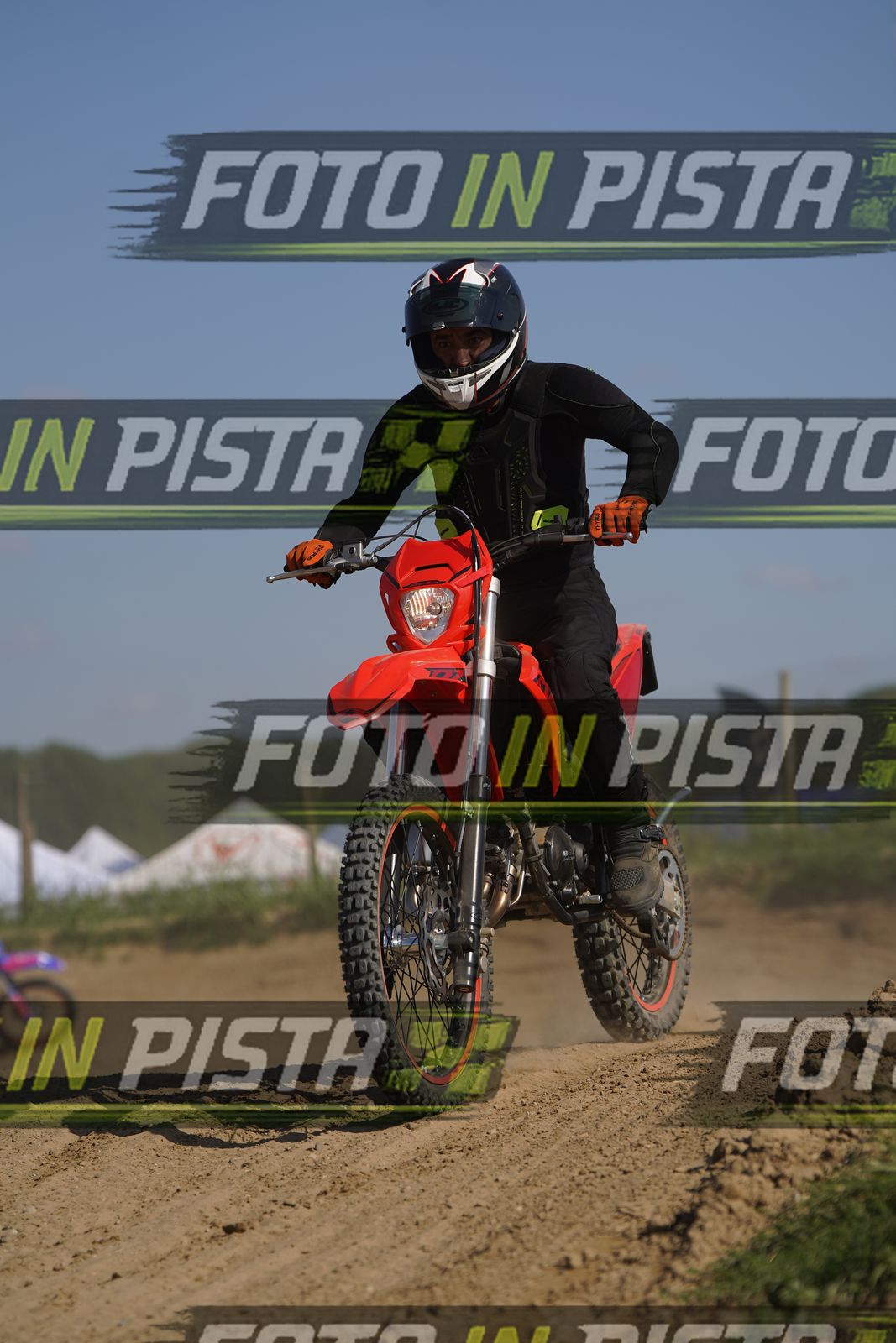 EICMA 19-09 15:00-16:00 · DOS00108