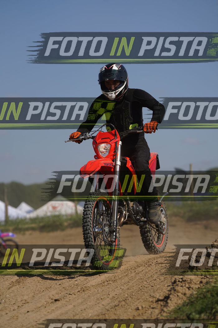 EICMA 19-09 15:00-16:00 · DOS00108