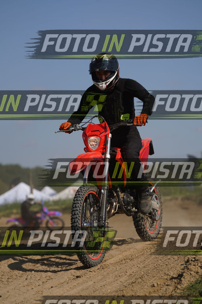 EICMA 19-09 15:00-16:00 · DOS00109
