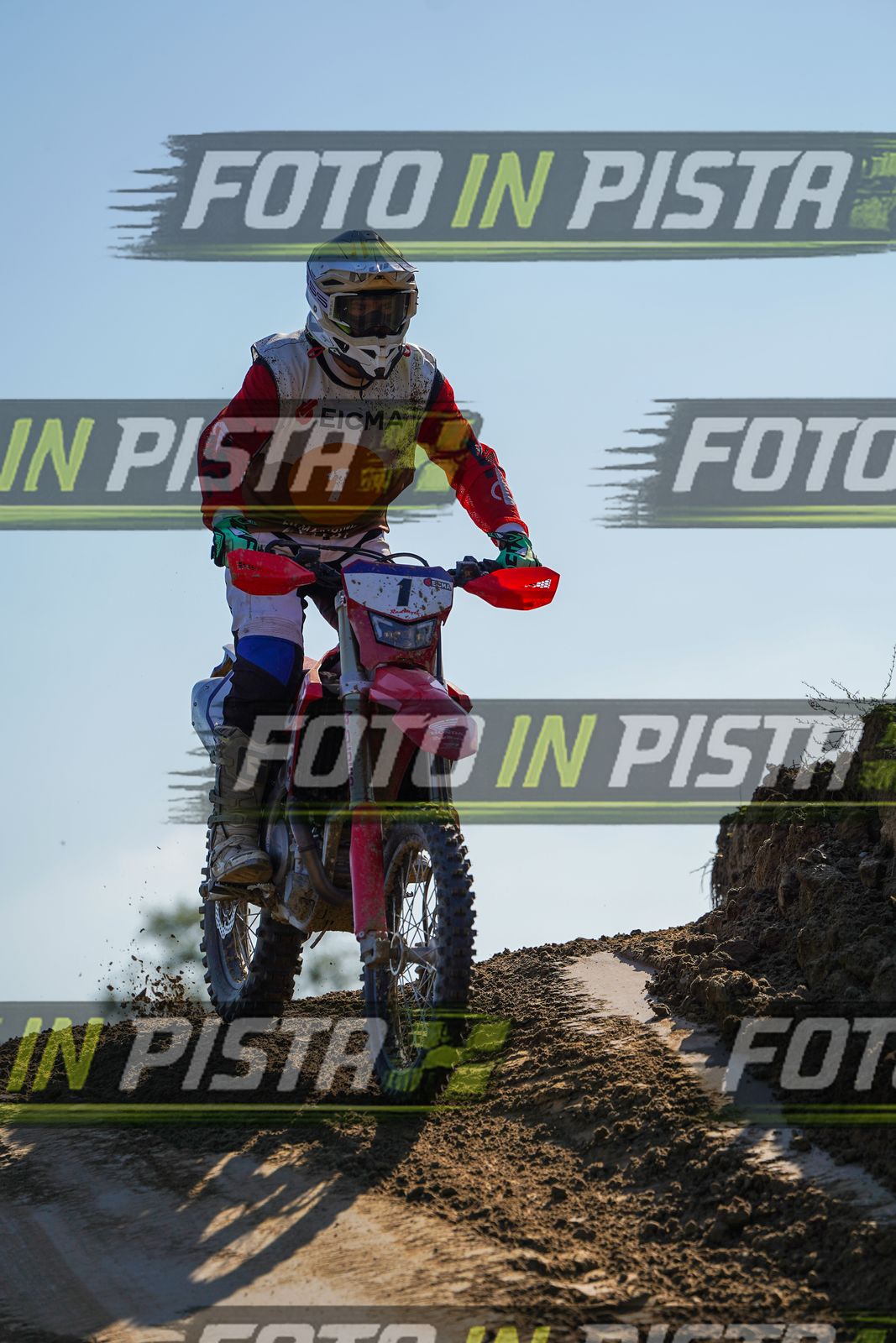 EICMA 19-09 16:00-17:00 · DOS00147