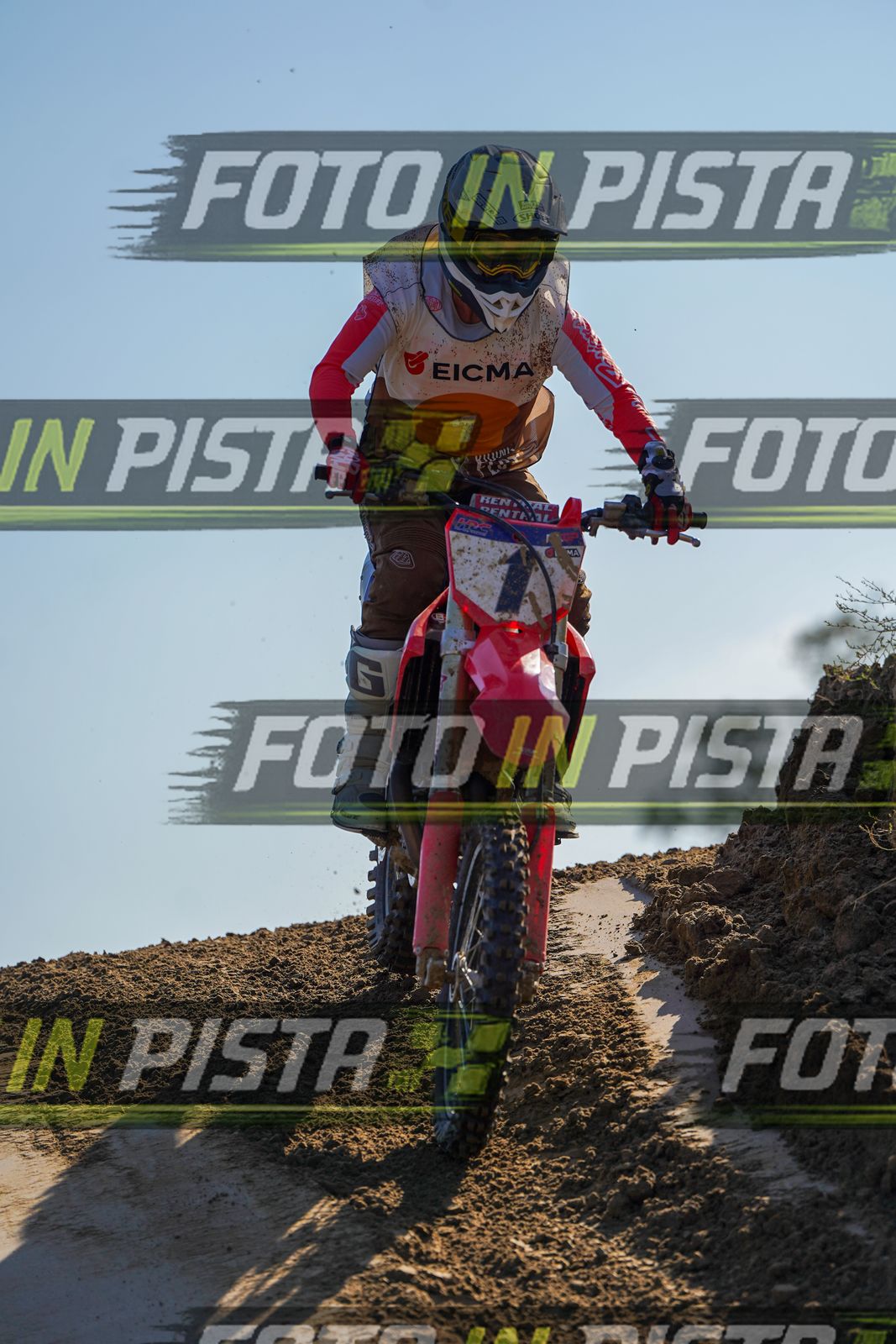 EICMA 19-09 16:00-17:00 · DOS00152