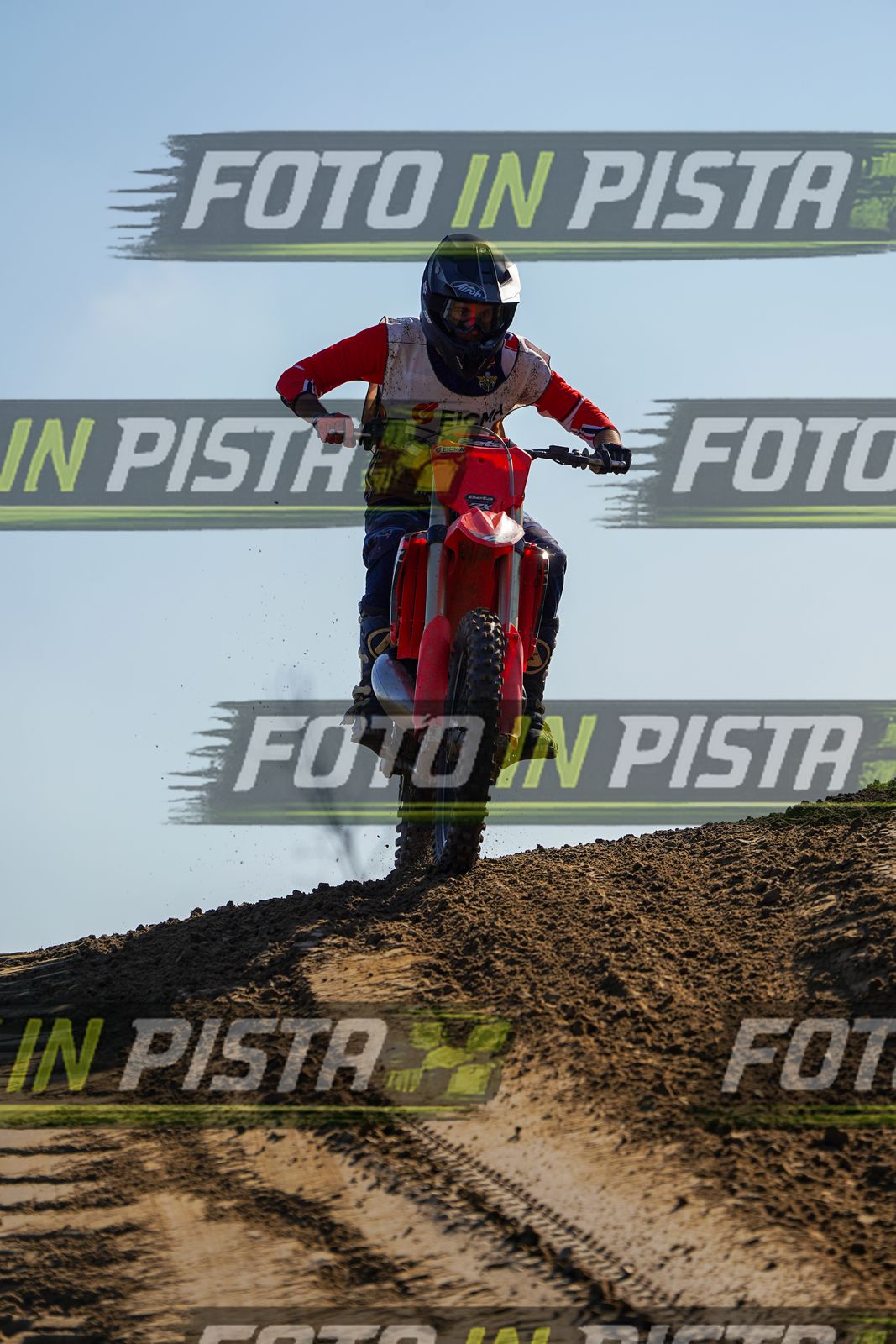 EICMA 19-09 16:00-17:00 · DOS00157