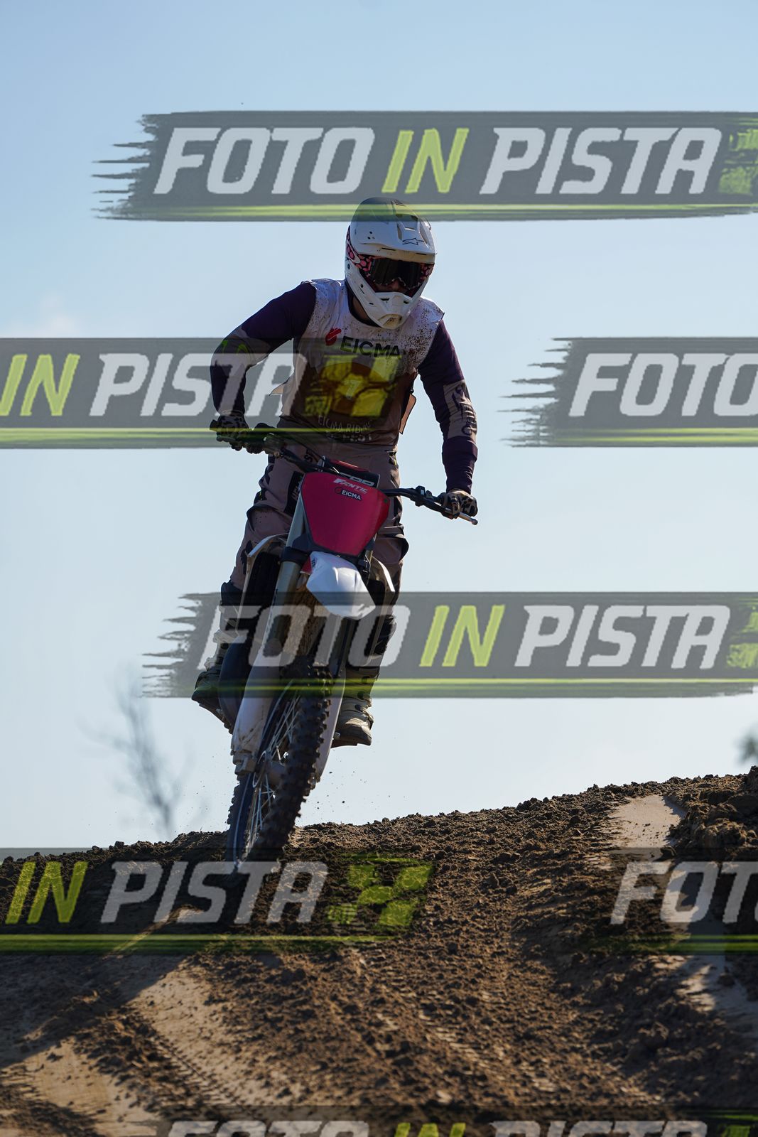 EICMA 19-09 16:00-17:00 · DOS00171