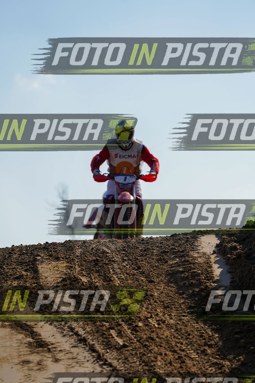 EICMA 19-09 16:00-17:00 · DOS00195