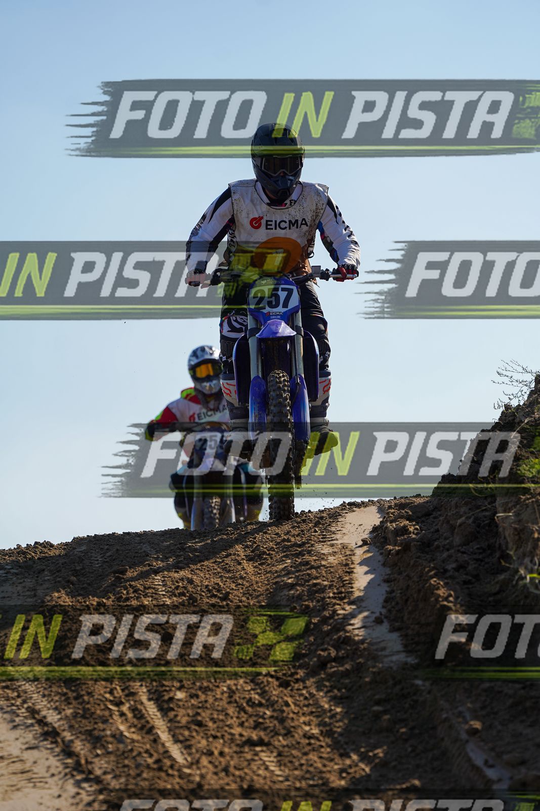 EICMA 19-09 16:00-17:00 · DOS00208