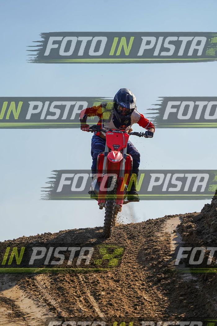 EICMA 19-09 16:00-17:00 · DOS00214