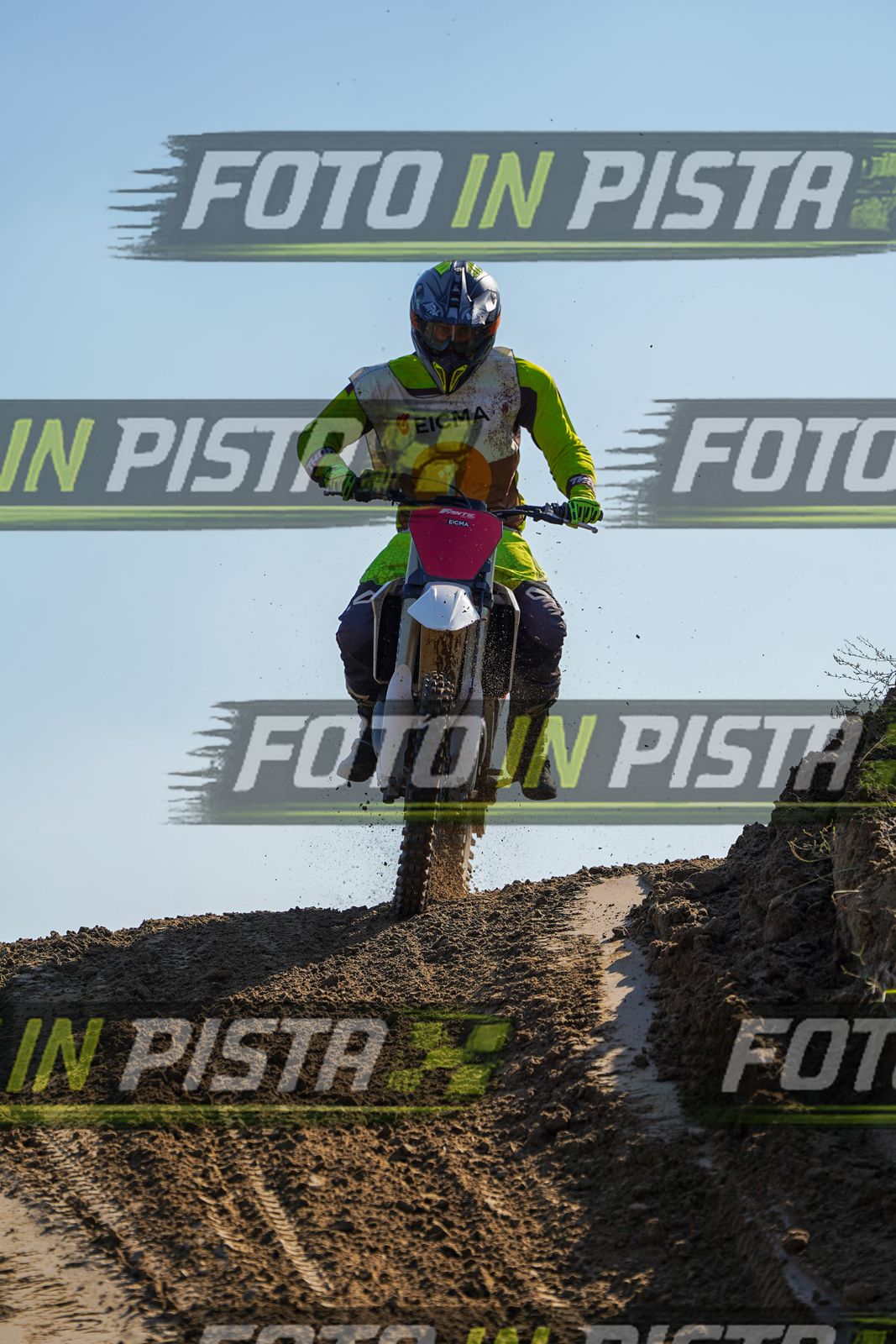 EICMA 19-09 16:00-17:00 · DOS00217