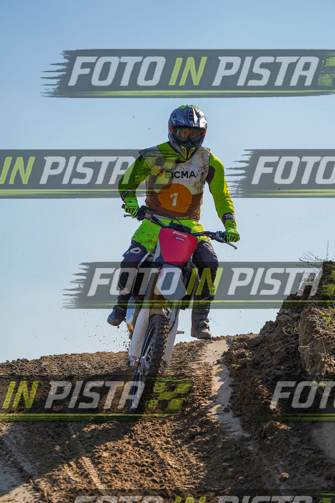 EICMA 19-09 16:00-17:00 · DOS00219