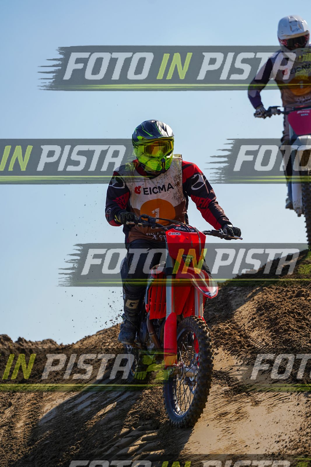 EICMA 19-09 16:00-17:00 · DOS00232