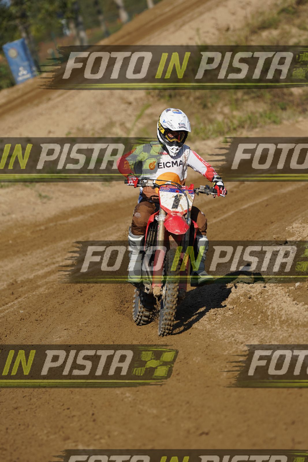 EICMA 19-09 16:00-17:00 · DOS00252