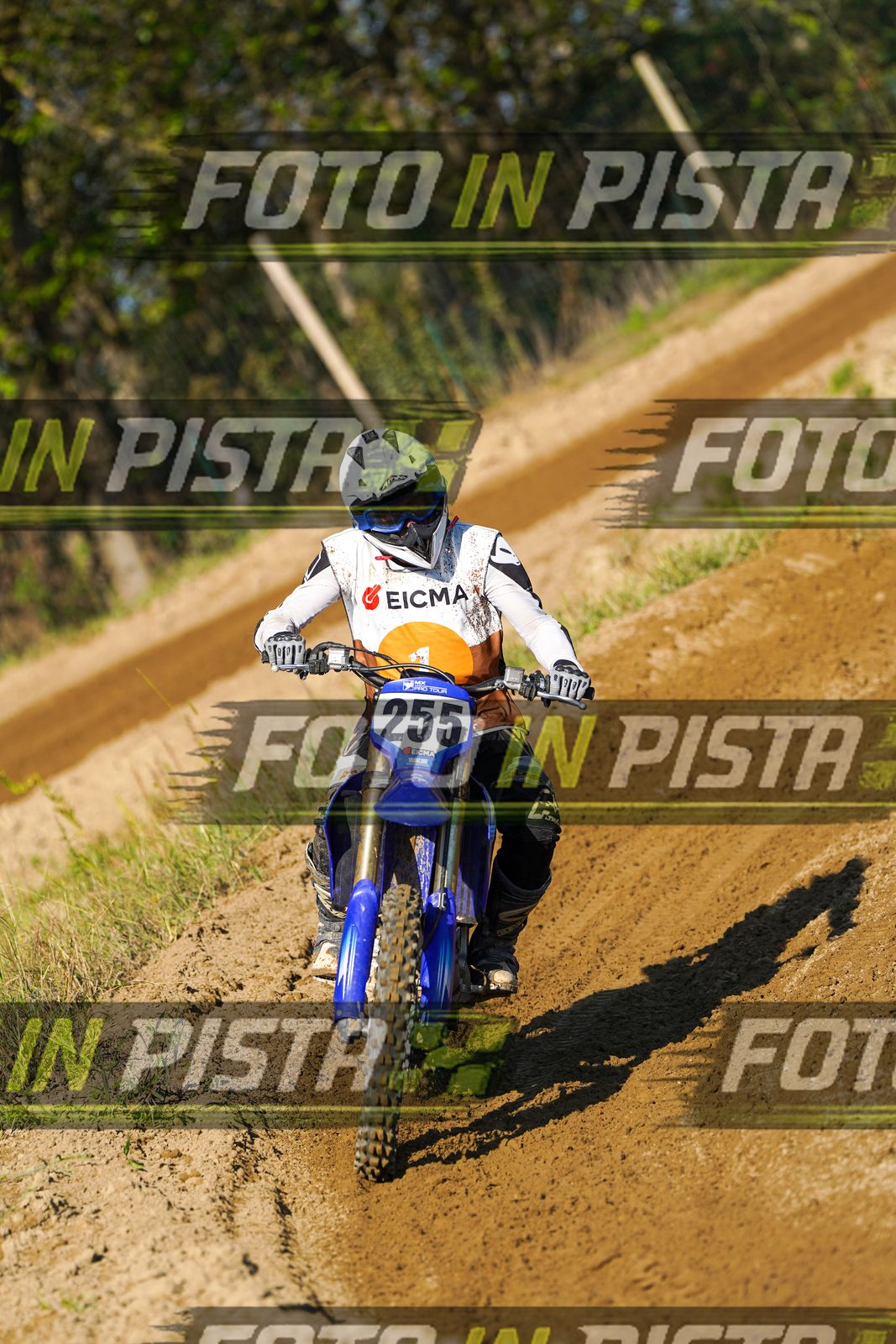 EICMA 19-09 16:00-17:00 · DOS00323