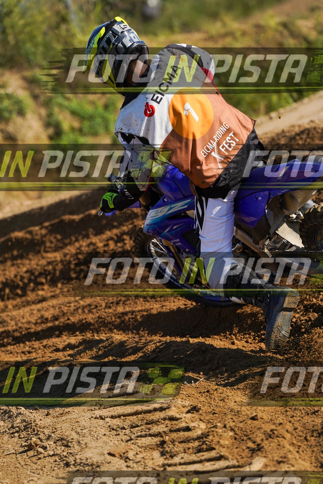 EICMA 19-09 16:00-17:00 · DOS00327