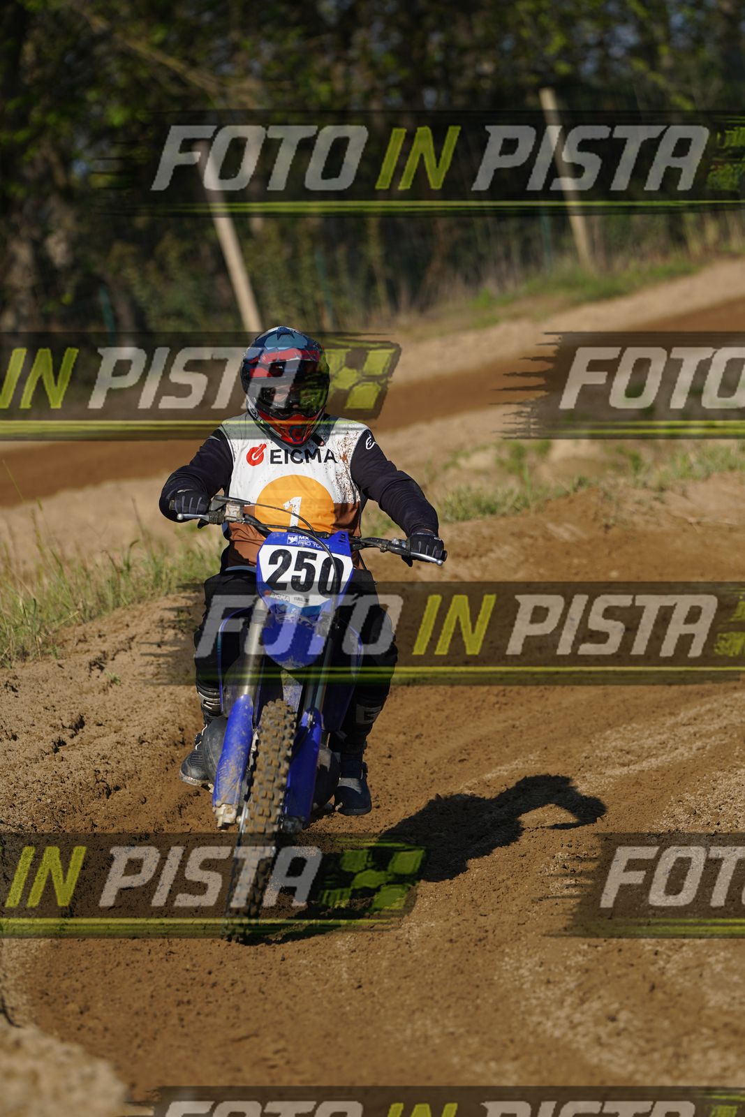 EICMA 19-09 16:00-17:00 · DOS00346