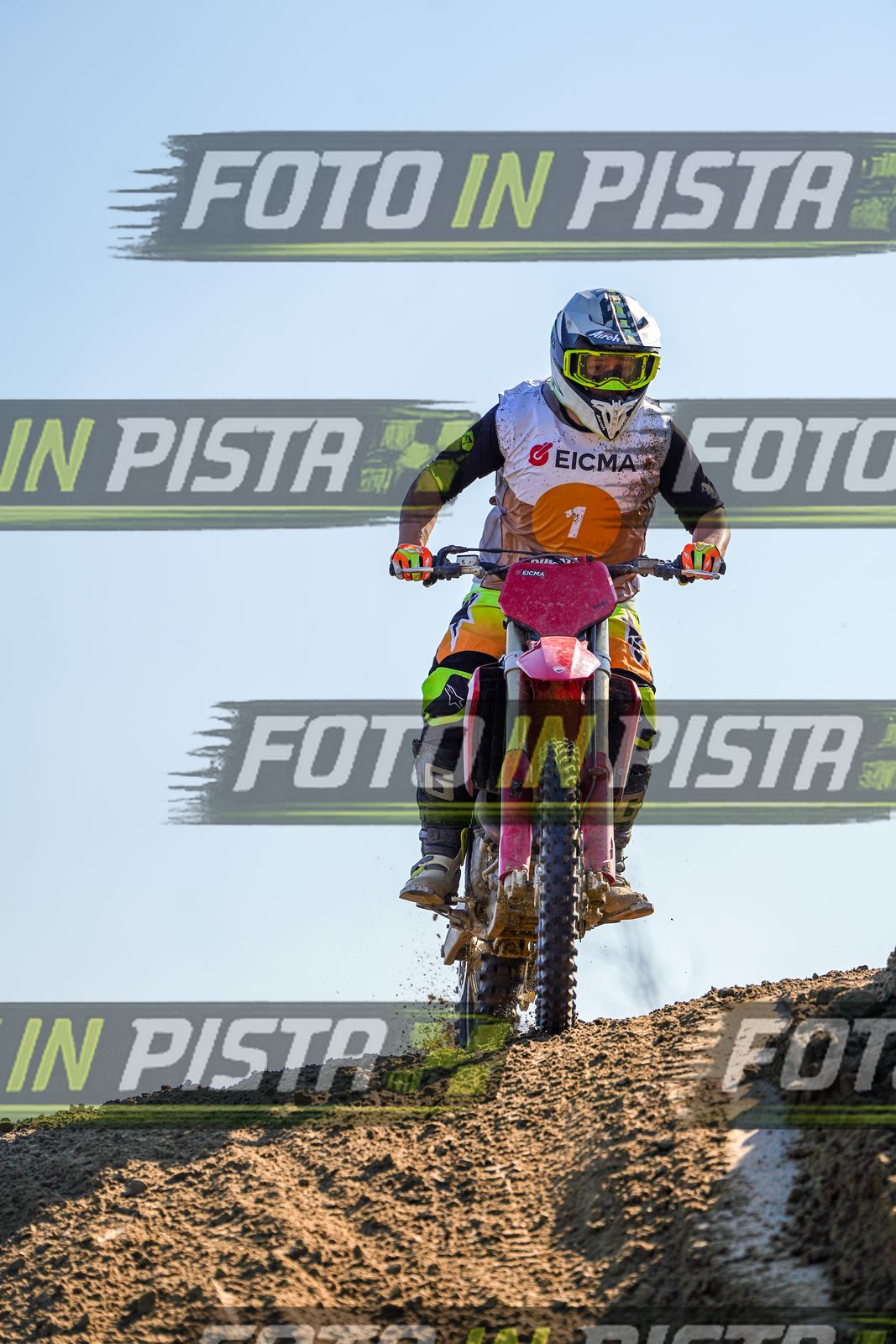 EICMA 19-09 16:00-17:00 · DOS00403