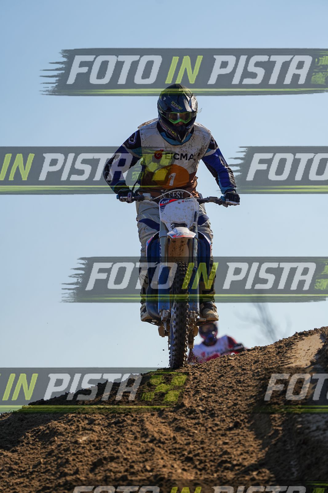 EICMA 19-09 16:00-17:00 · DOS00413