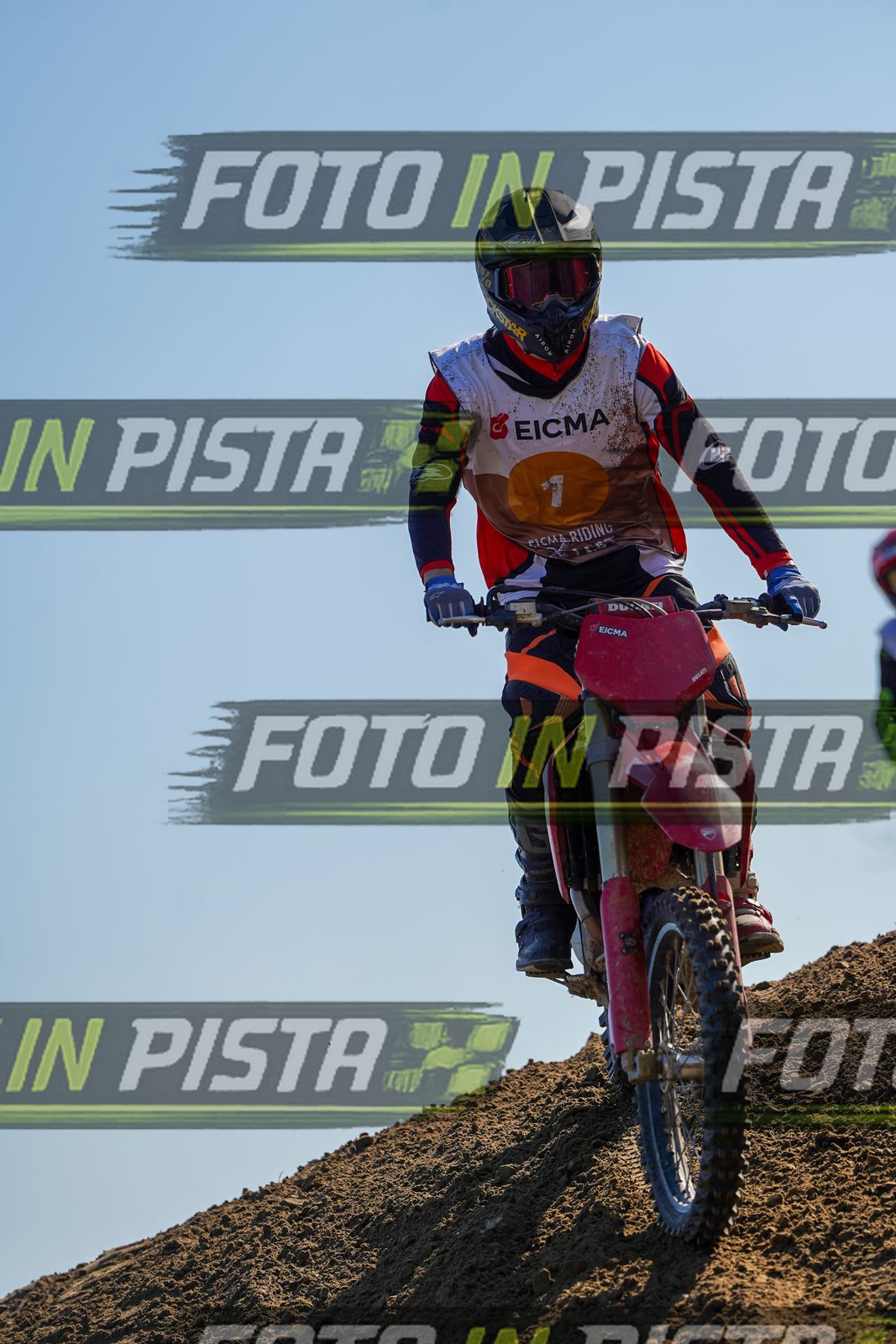 EICMA 19-09 16:00-17:00 · DOS00422