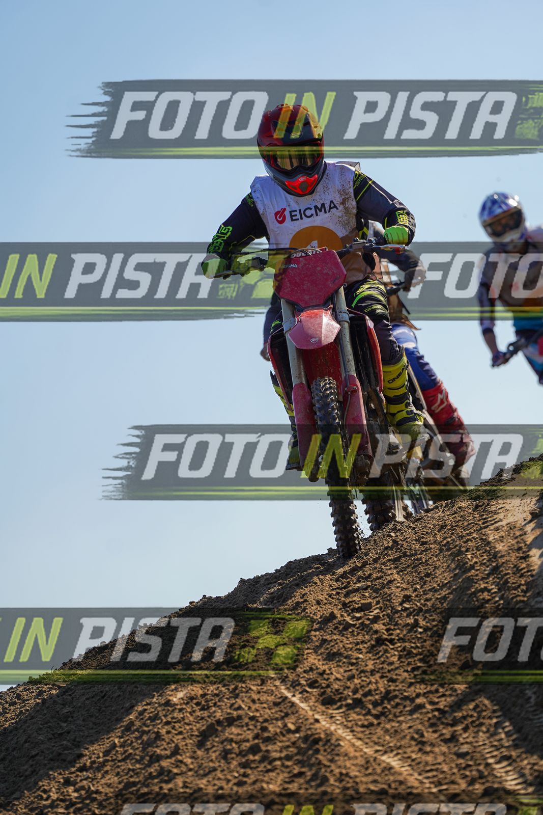 EICMA 19-09 16:00-17:00 · DOS00423