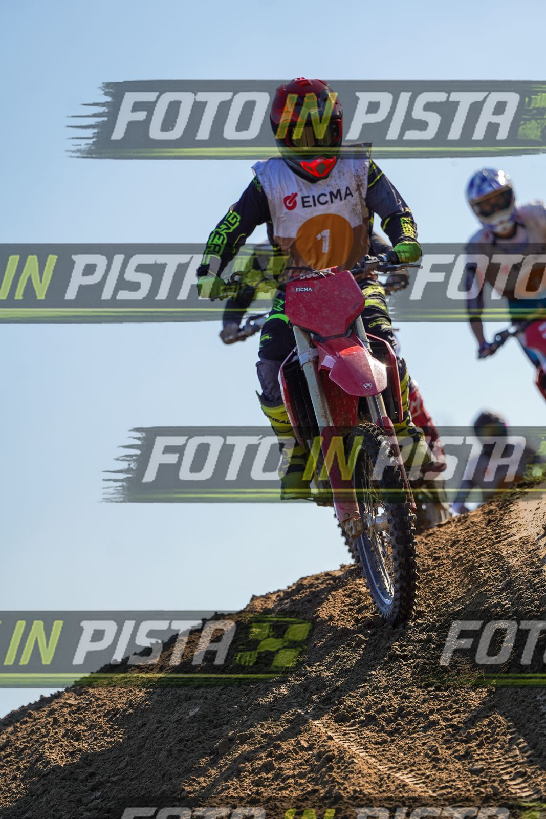 EICMA 19-09 16:00-17:00 · DOS00425