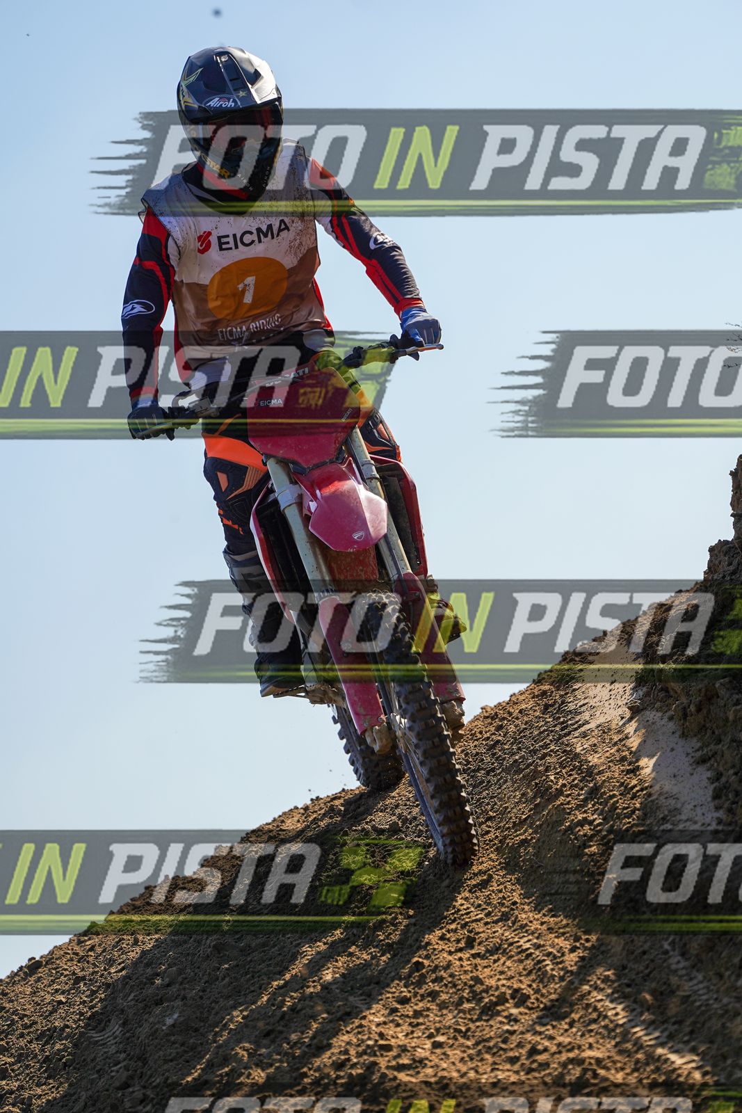 EICMA 19-09 16:00-17:00 · DOS00494