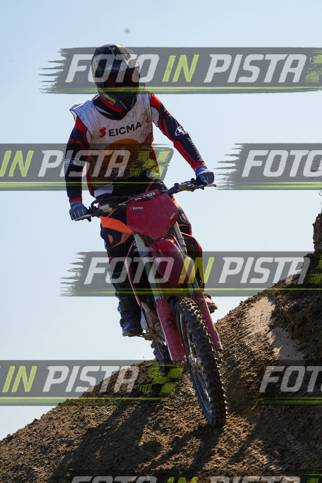 EICMA 19-09 16:00-17:00 · DOS00495