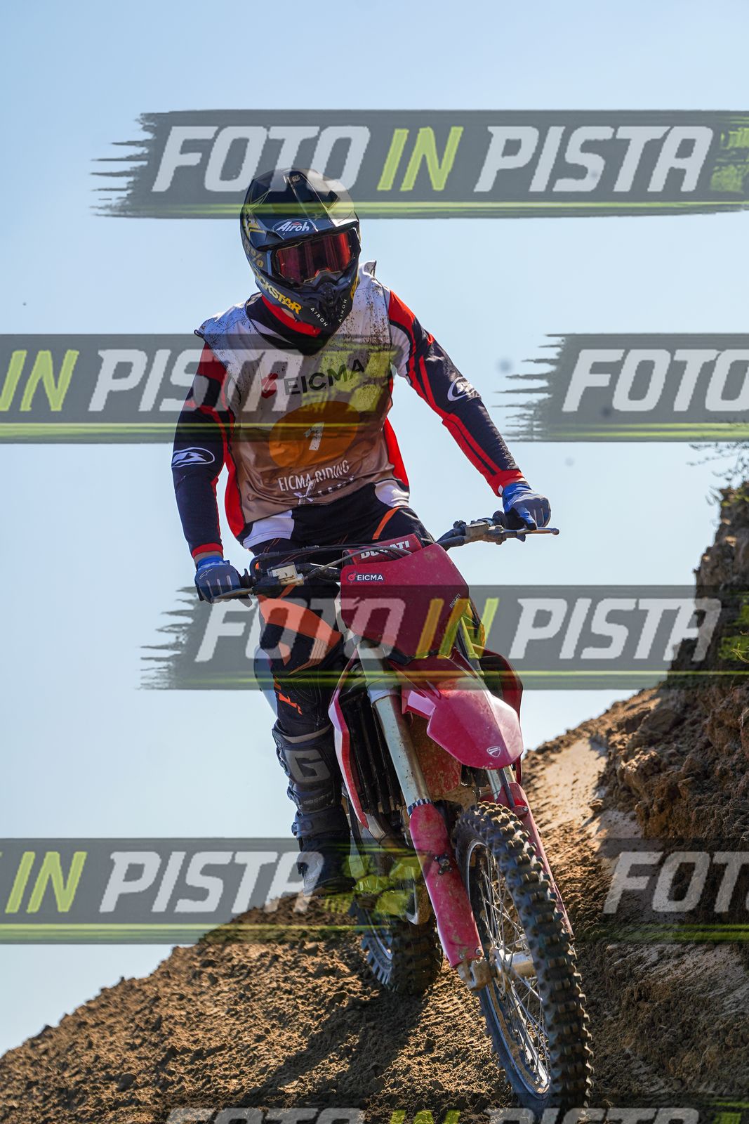 EICMA 19-09 16:00-17:00 · DOS00496