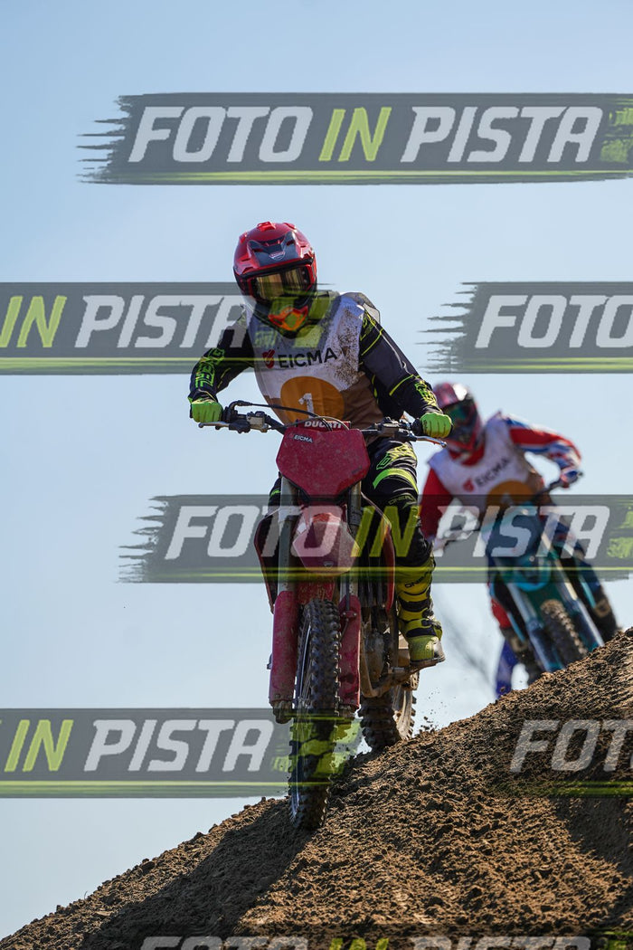 EICMA 19-09 16:00-17:00 · DOS00499
