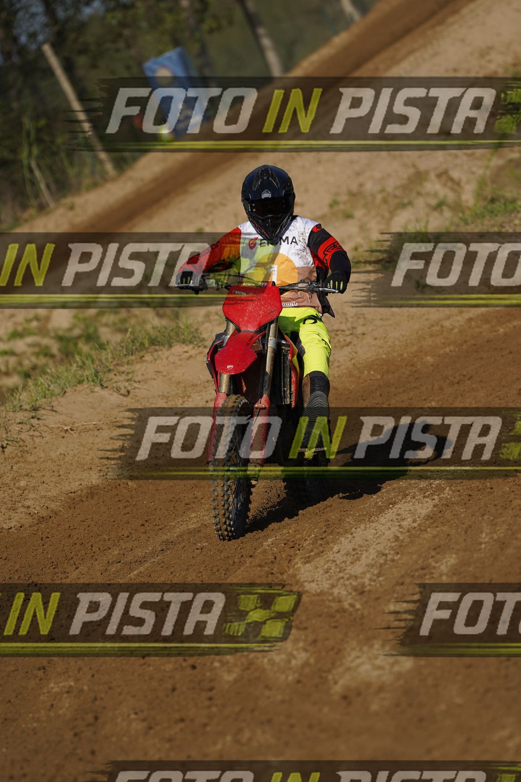 EICMA 19-09 16:00-17:00 · DOS00512